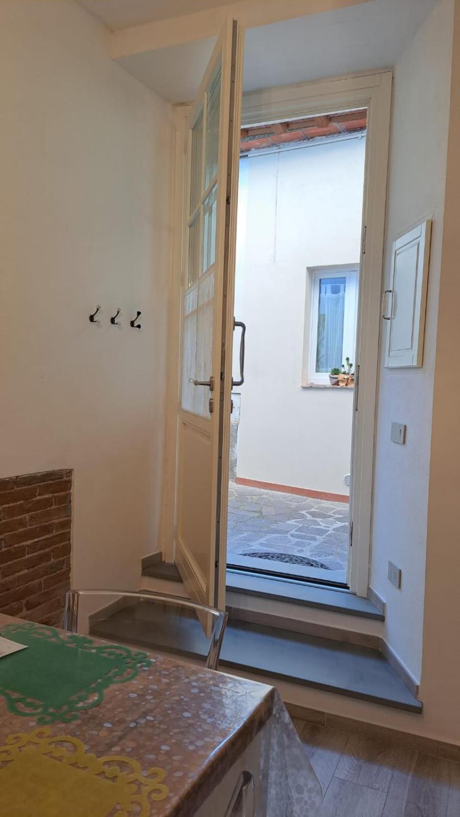 Casina Di Alice Apartment Vinci Exterior foto